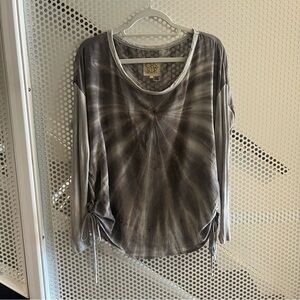 Chaser Scoop Neck Long Sleeve Tie Dye Oversized Top Size Medium Grey and White